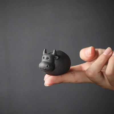 1 ks Ručne vyrobené mini končeky prstov Fialové hlinené čajové domáce zvieratá Roztomilé sošky dobytka Ozdoby Boutique Čajový stôl Dekorácie Doplnky Remeslá