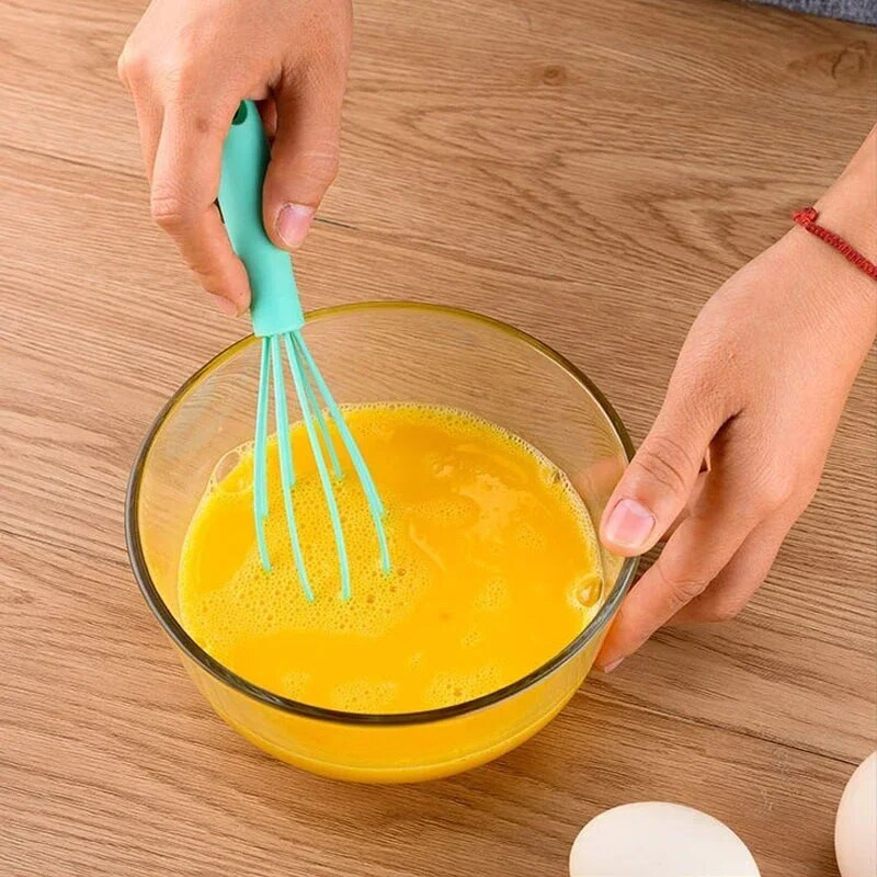 6 colių mini vaikiškas silikoninis šluotelė buitinė rankinė kreminė kiaušinių plaktuvė virtuvės kepimo įrankiai Spalvoti virtuvės prietaisai ir priedai