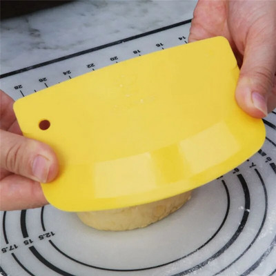 Racletă pentru aluat cu margine curbată flexibilă cremă netedă mistrie pentru prăjitură coacere instrument de patiserie racletă pentru aluat cuțit pentru unt de bucătărie tăietor de aluat