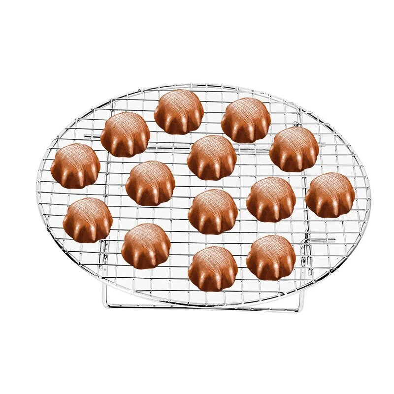 Apvalus kepimas, nelipnus pyragas, aušinimo stovas, didelis anglinis plieninis sausainiai, duona, vėsinama lentynėlė, grotelės, kepsninės, kepimo įrankiai