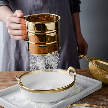 Оригинален кухненски инструмент за печене Костюм Златна бъркалка от неръждаема стомана Пресяваща чаша със скрепер Миксер за яйчен прах Разбъркване Ротационен 1 бр.