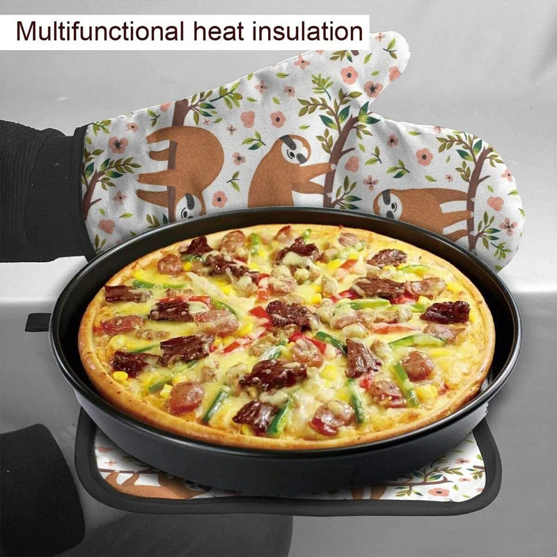 Armas laisk puu otsas naljakate kuumakindlate kuumade ahjukindade ja potihoidjatega köögikomplekti jaoks grillimiseks küpsetamiseks ja grillimiseks