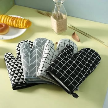 2PCS Топлоизолационни ръкавици Кухненски ръкавици против горещина и пара Нехлъзгащи се Нетоксични Защита на околната среда Печене на торти