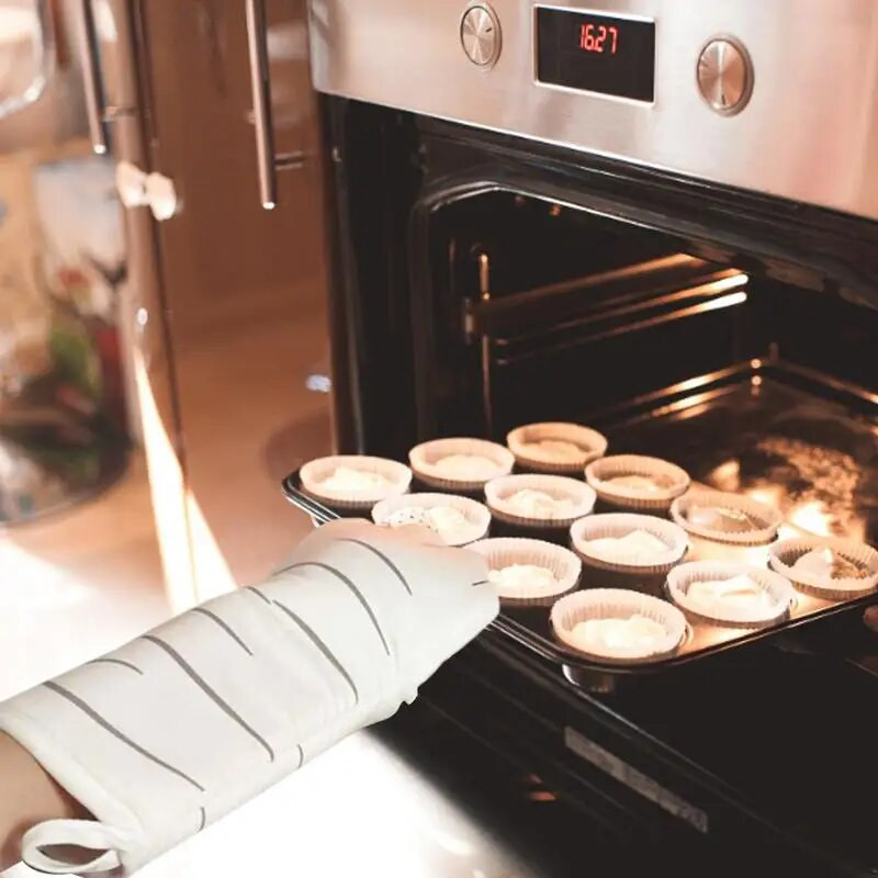 Karštas išpardavimas!Neslystančios virtuvinės pirštinės Animacinės katės letenėlės Orkaitės pirštinės ilgos medvilninės kepimo izoliacinės pirštinės Mikrobangų krosnelėje atsparios karščiui