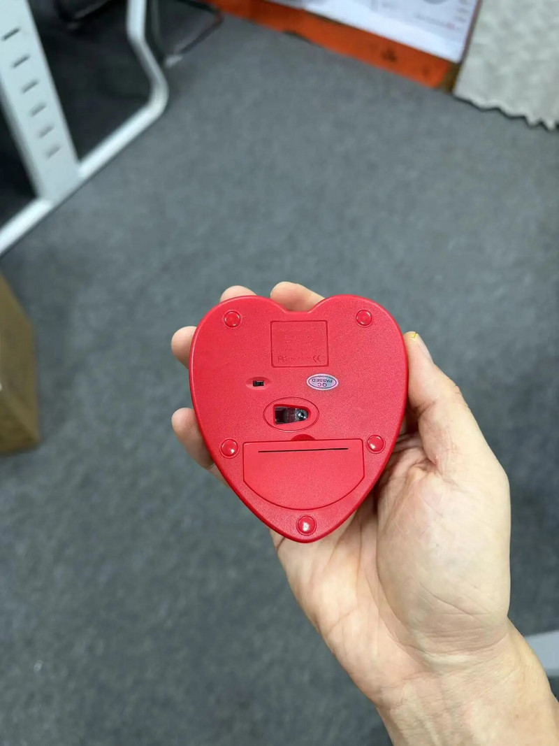 Miela belaidė 2.4G „Bluetooth“ dviejų režimų meilės pelė juokinga laidinė studento pelė Kūrybiškos dovanos