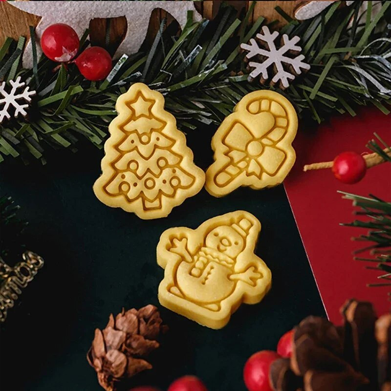 Kalėdų mini sausainių pjaustyklės formelės, plastikinės 3D Kalėdų senelio briedis, imbierinis žmogelis, animacinis filmas, sausainis, antspaudas, pyragas „pasidaryk pats“ pyrago dekoravimo įrankiai