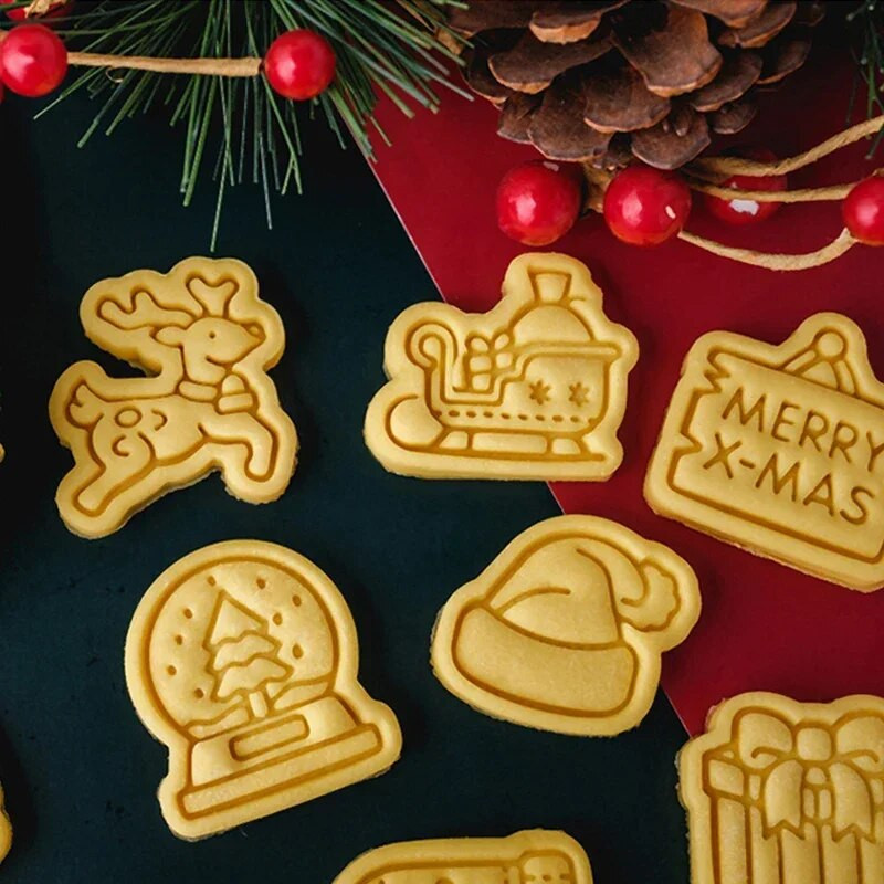 Kalėdų mini sausainių pjaustyklės formelės, plastikinės 3D Kalėdų senelio briedis, imbierinis žmogelis, animacinis filmas, sausainis, antspaudas, pyragas „pasidaryk pats“ pyrago dekoravimo įrankiai