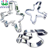 Lėktuvų serija, malūnsparnis, NSO, naikintuvas, milžiniški bombonešiai, daržovių ir vaisių pyragų dekoravimo įrankiai, sausainių pjaustyklės kepimo forma