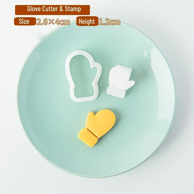 2 vnt Mini sausainių pjaustytuvai Plastikiniai 3D Kalėdų teminiai animaciniai filmukai Paspaudžiami sausainių formelės Sausainių antspaudas Virtuvė Kepimas Tešlos kepiniai