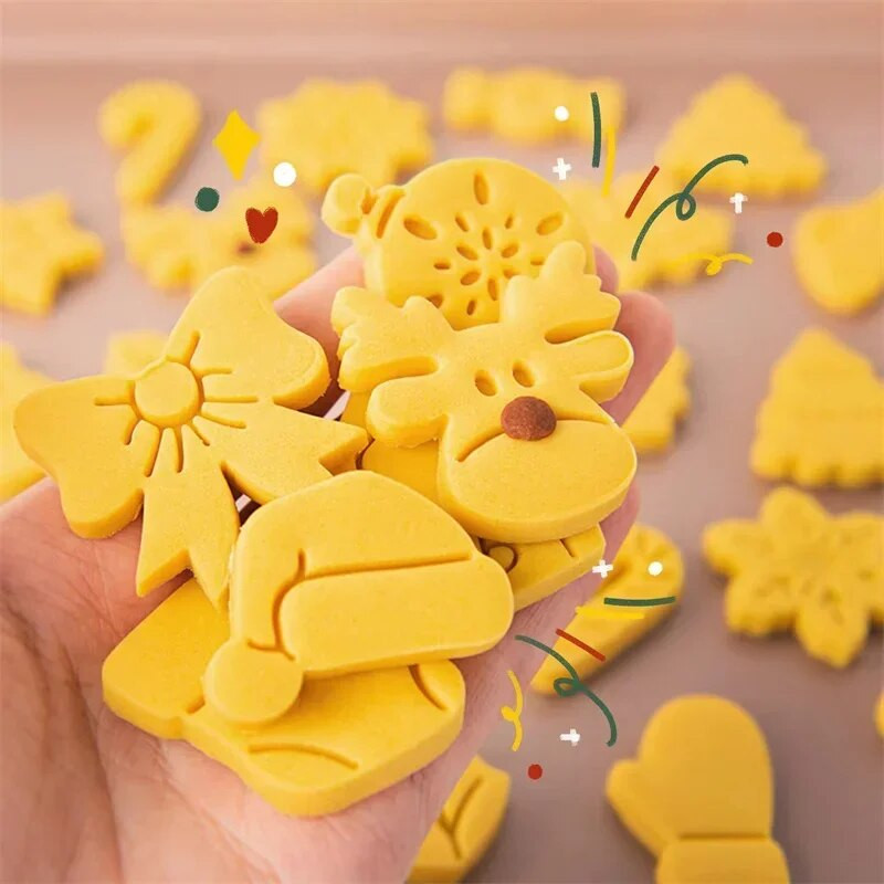 2 vnt Mini sausainių pjaustytuvai Plastikiniai 3D Kalėdų teminiai animaciniai filmukai Paspaudžiami sausainių formelės Sausainių antspaudas Virtuvė Kepimas Tešlos kepiniai