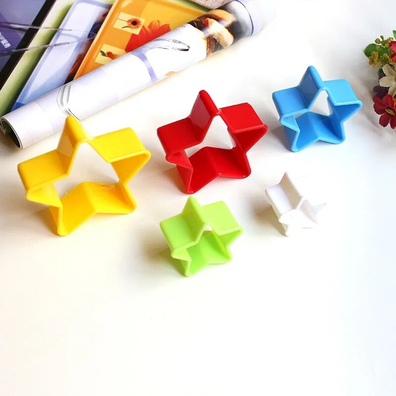 Sausainių pjaustyklės pyrago tešlos formos biskvito tešlos kepimo formos imbierinis žmogelis Penkių žvaigždučių gėlių raštas Galimi keli variantai