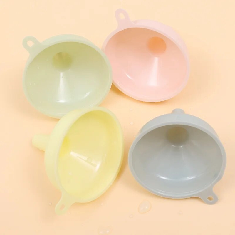 5 tk kaasaskantavad minilehtrid Väikesed plastlehtrid Koduköök Vedeliku dosaatorid Mitmevärvilised lehtrid Köögividinad Aksessuaarid