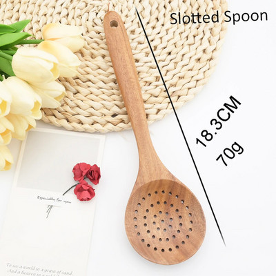 Természetes fából készült konyhai eszközök