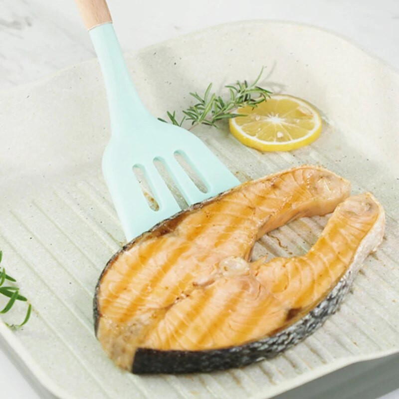 Holaroom Food Grade silikonski kuhinjski pribor za kuhanje Turner Lopatica Žlica s drvenom drškom Praktičan alat za kuhanje Kuhinjsko posuđe