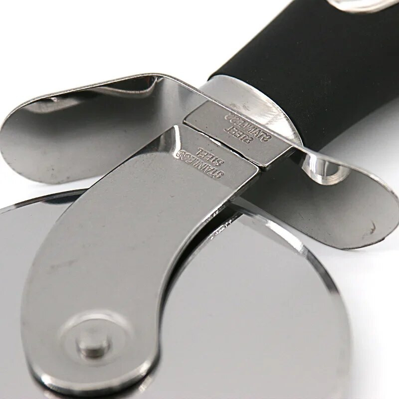 pizzakés pizzavágó Rozsdamentes acél pizzakés henger közepes torta palacsinta kés torta sütőkocsi kerék szerszám celosia